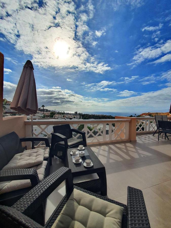 Sea View In Paradise Court 阿德耶 外观 照片