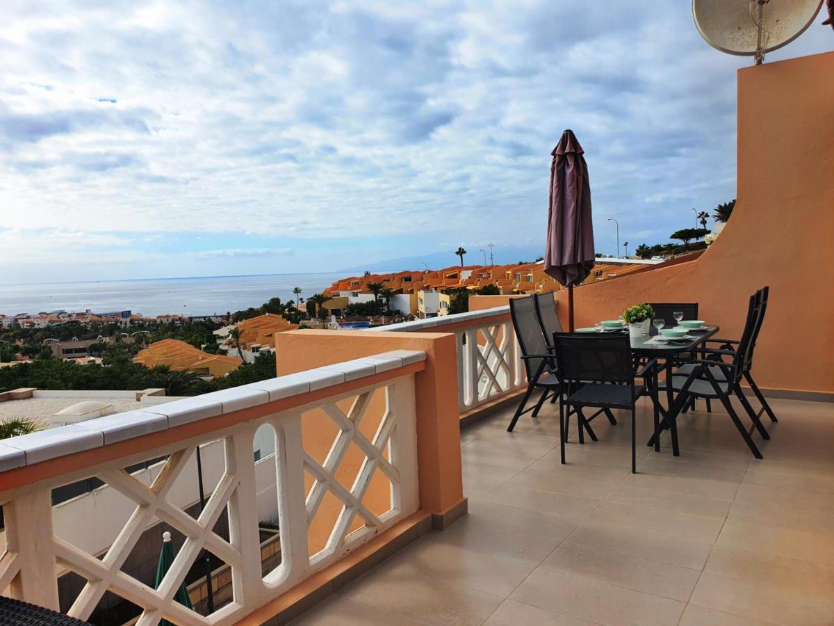 Sea View In Paradise Court 阿德耶 外观 照片